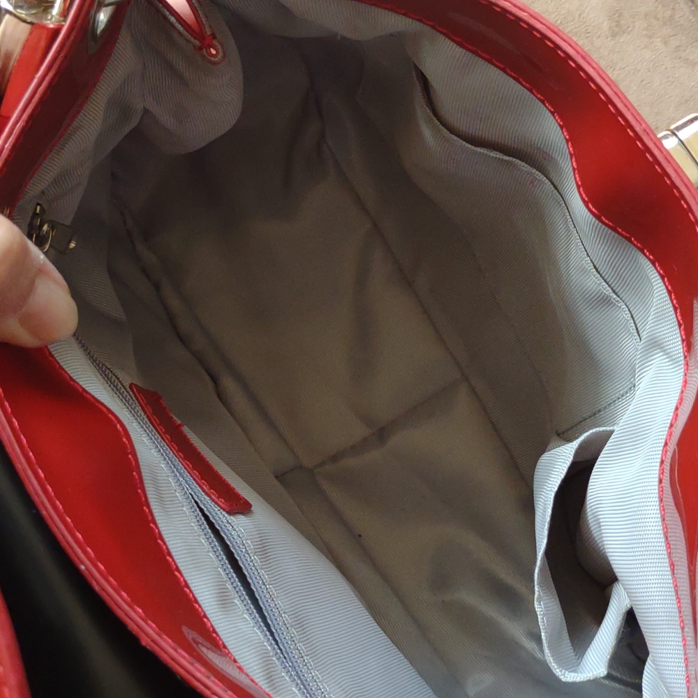 Beijo Red Patent Leather Bag - Picture 7 of 8